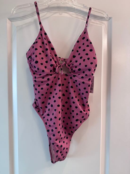 Shade & Shore Other - NWT Shade & Shore One Piece Swimsuit Medium 8-10 Pink Black Polka Dot Cutout
